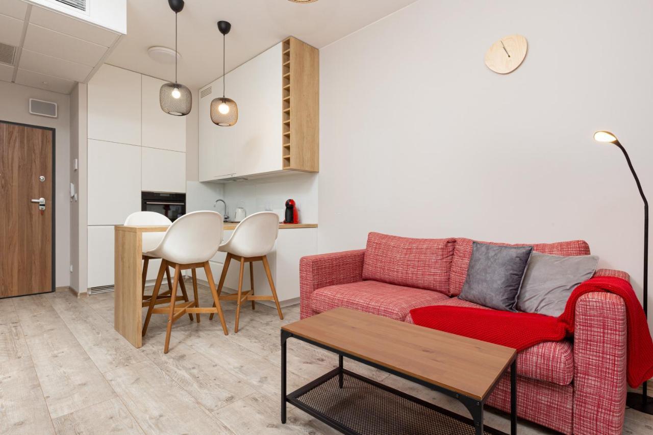 Business Center Apartments Warsaw Wola By Noclegi Renters Extérieur photo