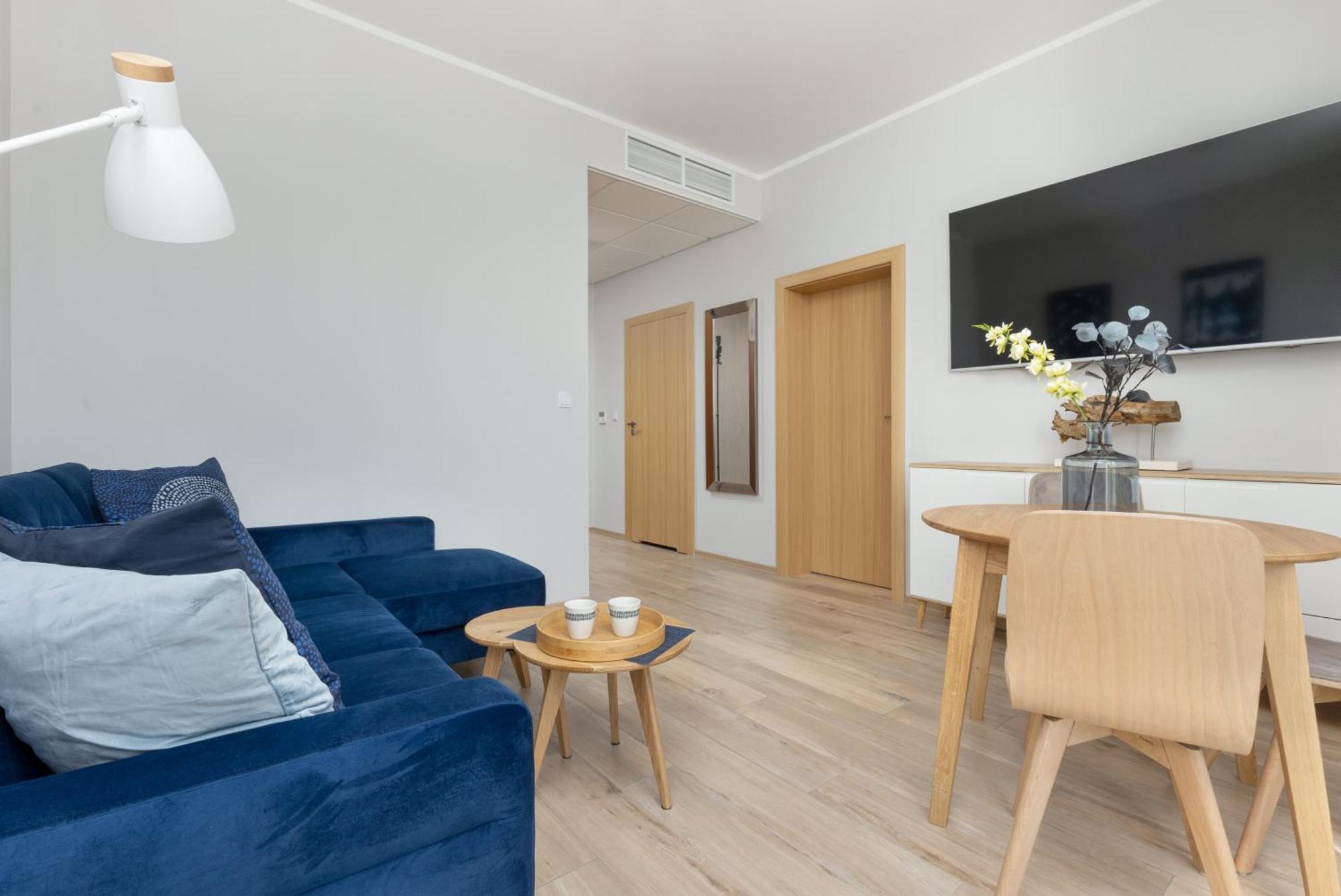 Business Center Apartments Warsaw Wola By Noclegi Renters Extérieur photo