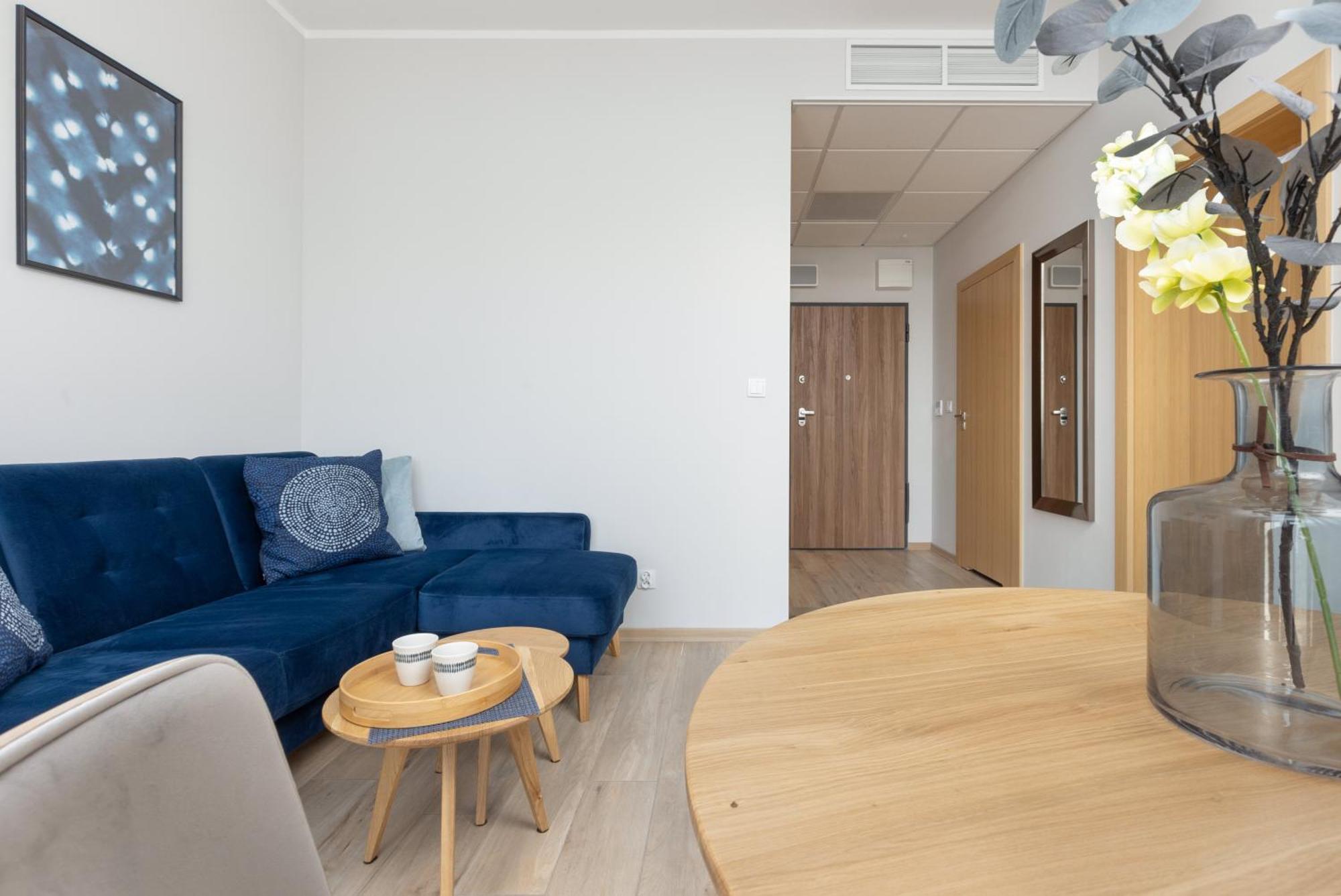 Business Center Apartments Warsaw Wola By Noclegi Renters Extérieur photo