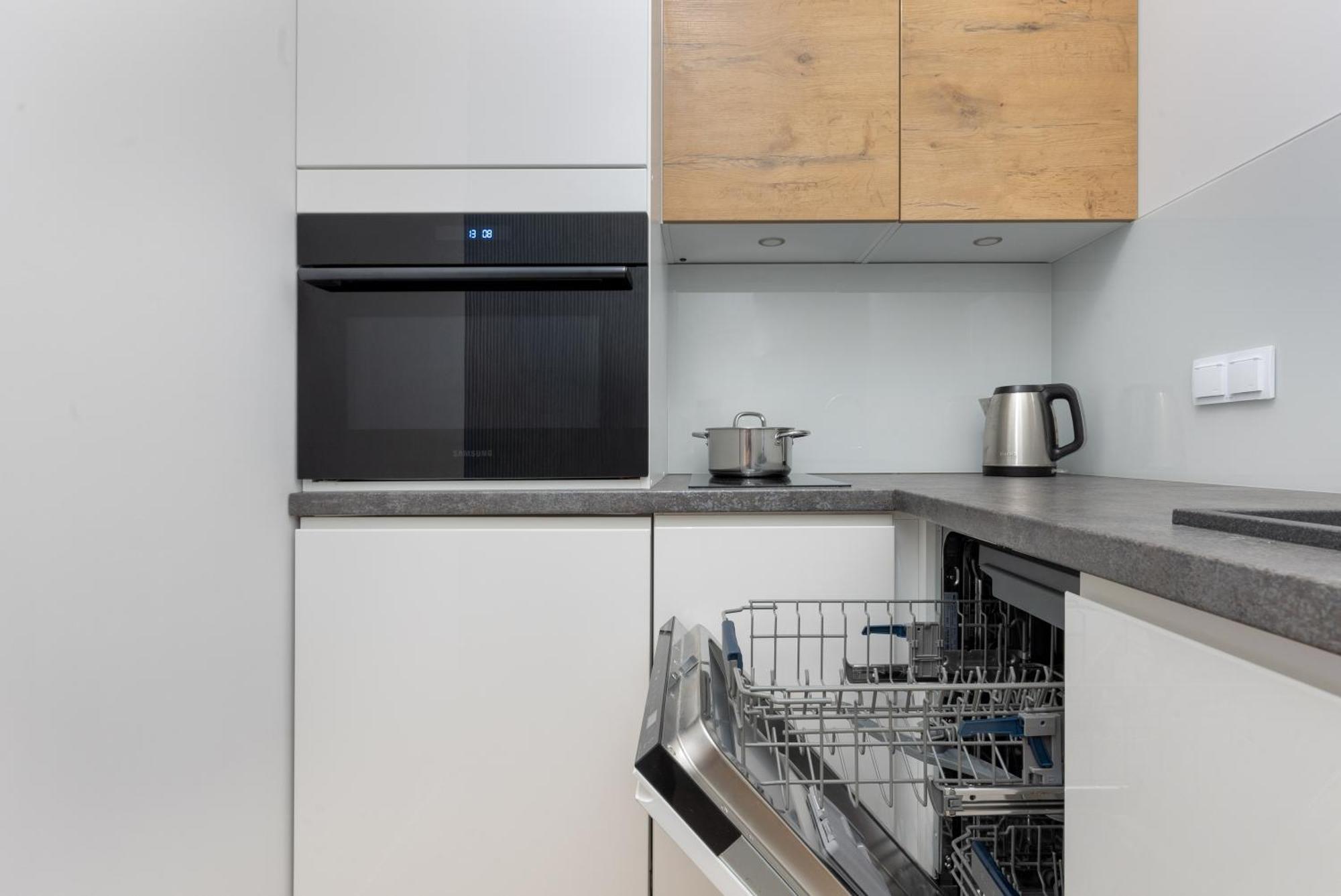 Business Center Apartments Warsaw Wola By Noclegi Renters Extérieur photo