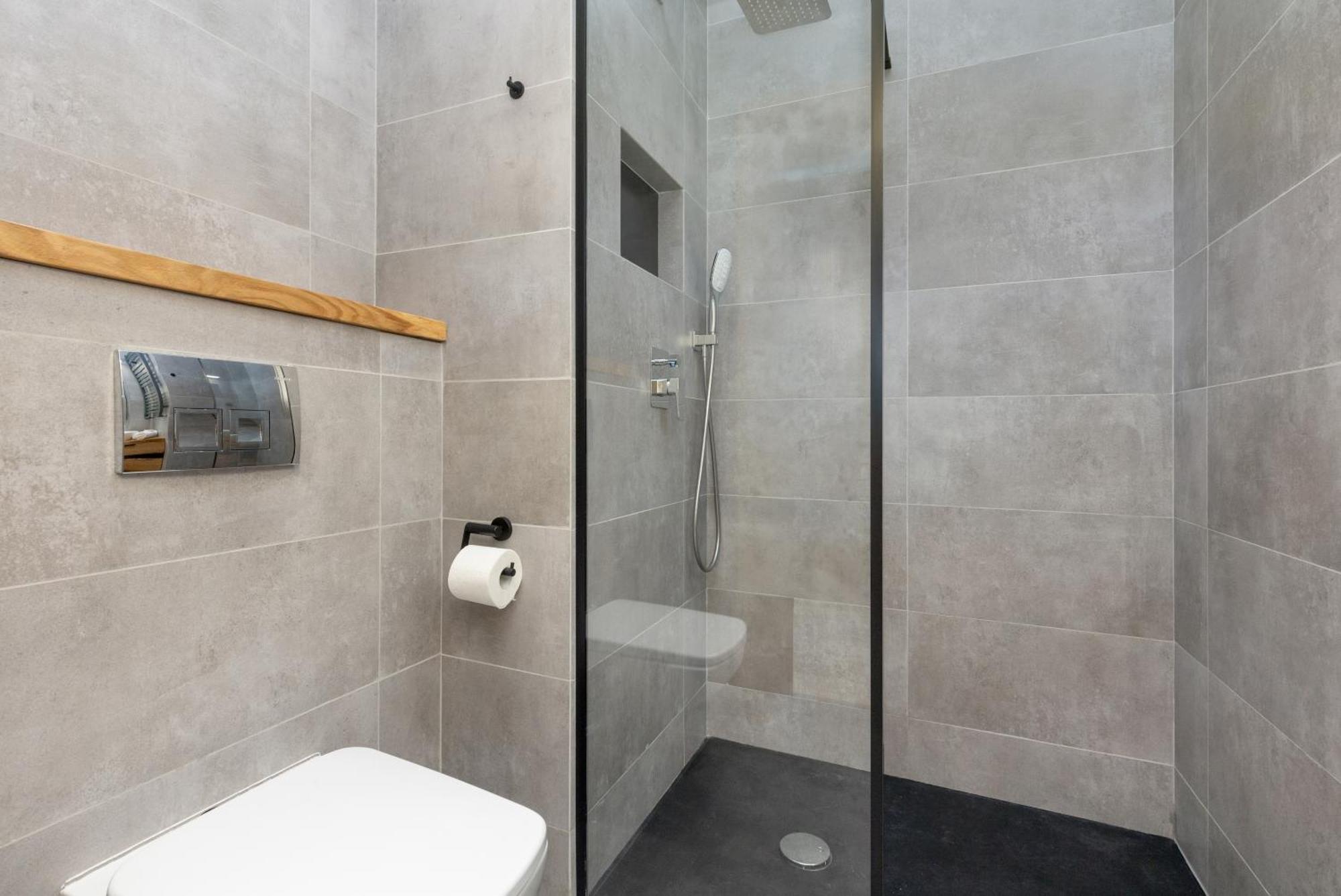 Business Center Apartments Warsaw Wola By Noclegi Renters Extérieur photo